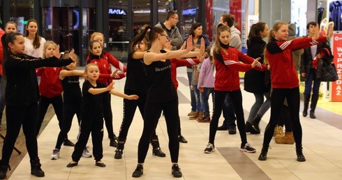 Taneczny flash mob w Elblągu