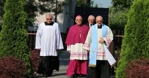 Bp Marcinkowski w Smardzewie: W Maryi dokonało się to, do czego jesteśmy powołani