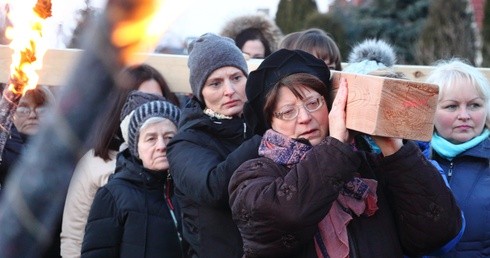 Jegłownik - Droga Krzyżowa ulicami miejscowości