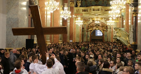 Pielgrzymka maturzystów na Jasną Górę co roku gromadziła kilka tysięcy młodzieży.