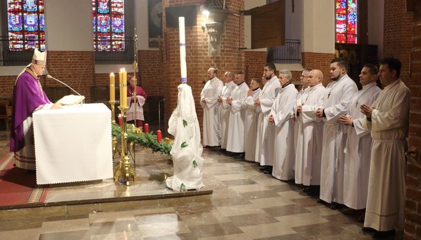 Ustanowienie nowych szafarzy