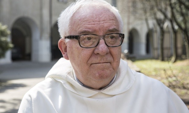 O. Salij OP: Papież zwraca uwagę na walkę człowieka ze złym duchem