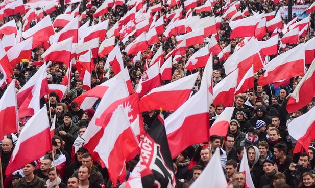 MSWiA chce zakazać noszenia broni w Warszawie w Święto Niepodległości