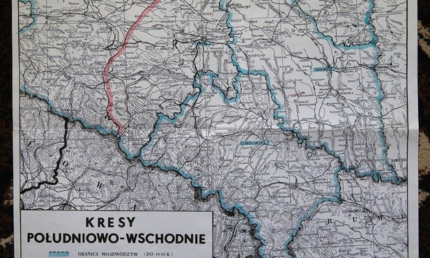 "Wołają z grobów, których nie ma"