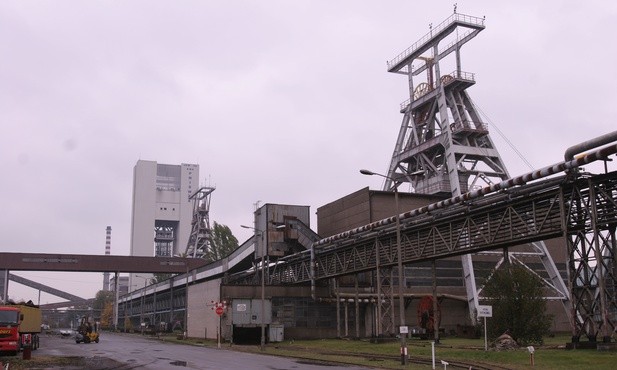 Śląskie: Akcja ratunkowa w kopalni Pniówek