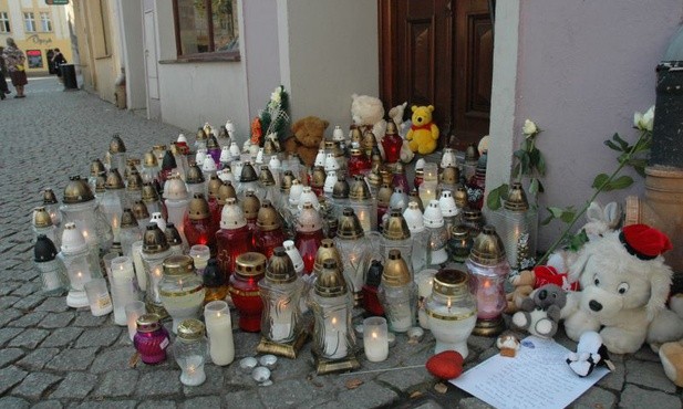 Szef "Faktu" przeprosił za okładkę 