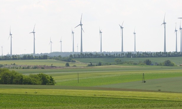 Timmermans: Polska na drodze, by stać się unijnym liderem w morskiej energetyce wiatrowej