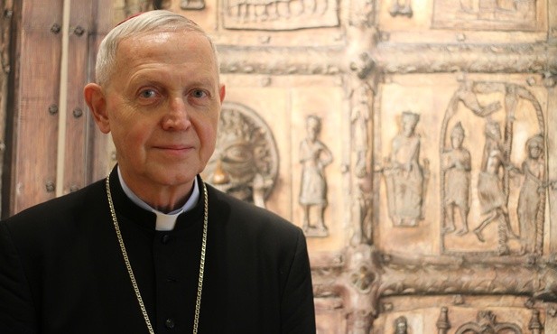 Biskup Piotr Libera
