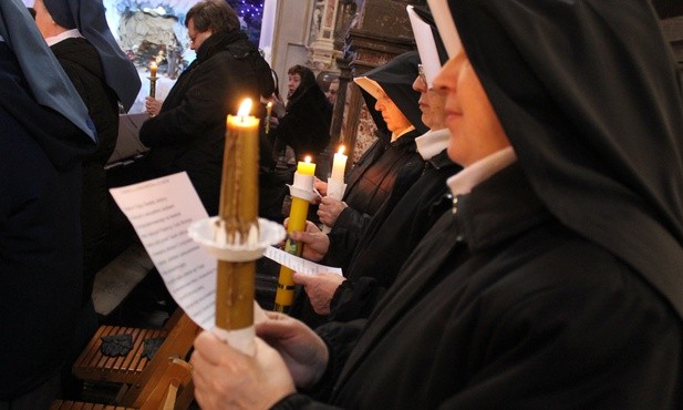 Liturgia święta Matki Bożej Gromnicznej w płockiej bazylice katedralnej