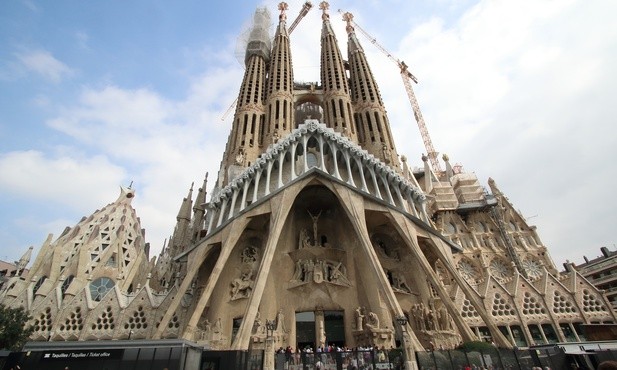 Sagrada Familia otrzyma nowe wieże Ewangelistów