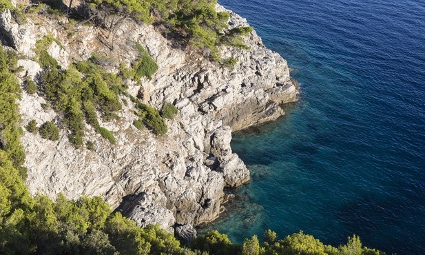 Włochy luzują restrykcje: kto mieszka nad morzem, może się w nim wykąpać