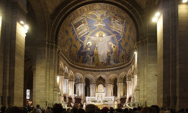 W jednym z paryskich kościołów