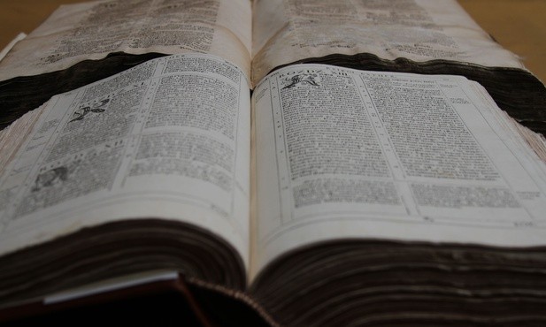 Biblie i Biblia