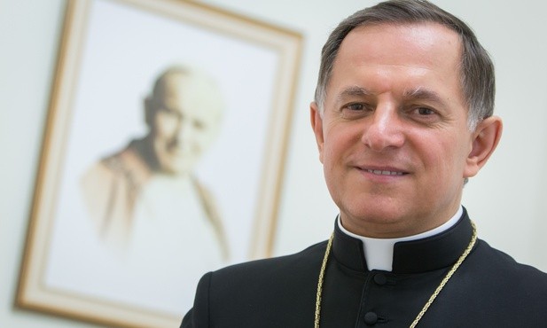 Abp Mieczysław Mokrzycki