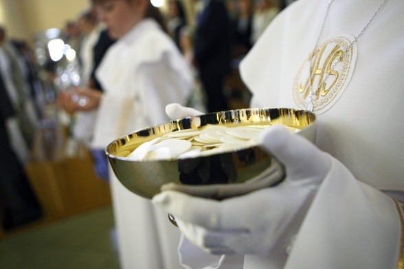 Irlandia: Władze decydują, które sakramenty można sprawować w kościołach