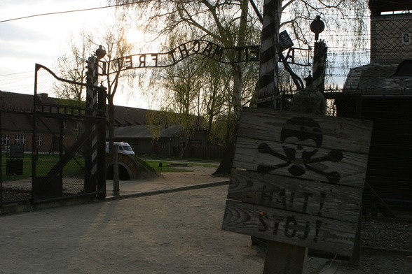 Ambasada RP interweniuje ws. publikacji BBC o roli Polaków w Holokauście