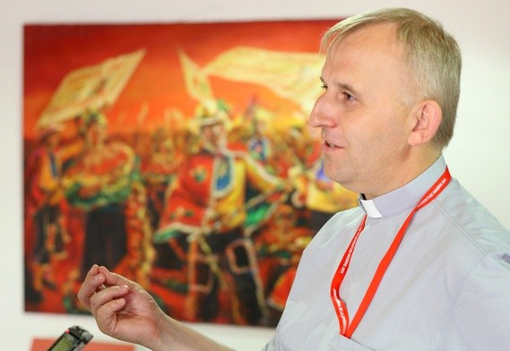Bp Suchodolski: W pokorze proszę, nie zostawiajcie Kościoła!