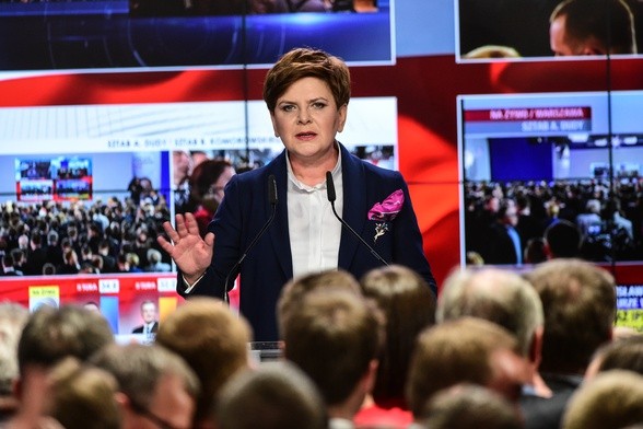 Szydło o uchodźcach: Nadrzędną sprawą jest...