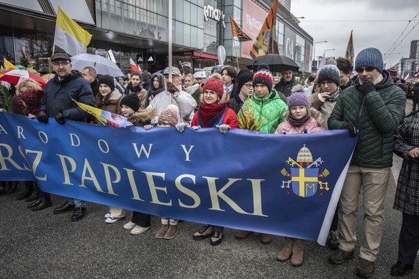 Narodowy Marsz Papieski w Warszawie