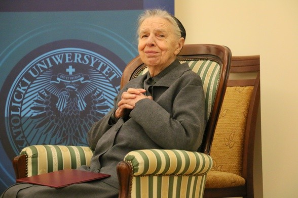 Zmarła s. prof. Zofia Zdybicka