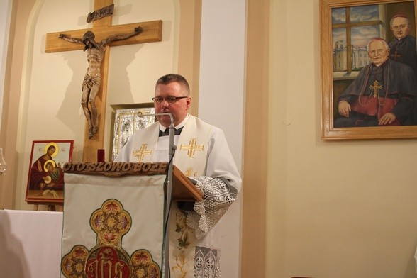 Ks. Maria Gabriel Grabarczyk, proboszcz parafii mariawickiej w Pepłowie, wygłosił homilię w kaplicy Dobrego Pasterza