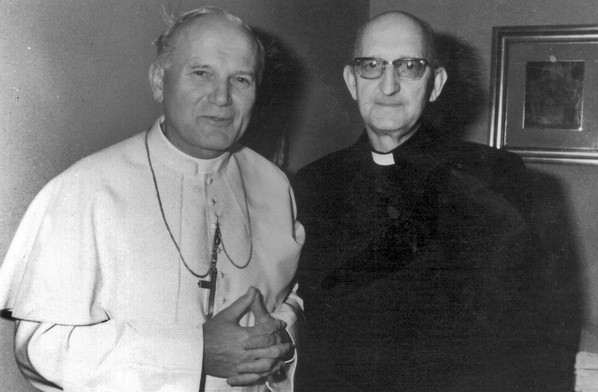 Ks. Franciszek Blachnicki z papieżem Janem Pawłem II
