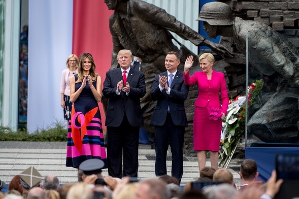 Trump i 20 innych prezydentów odwiedzą Warszawę