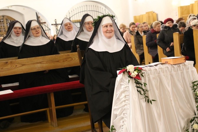 Śluby wieczyste u benedyktynek w Sierpcu