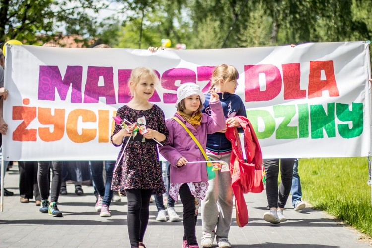 Marsz dla Życia i Rodziny w Olsztynie 