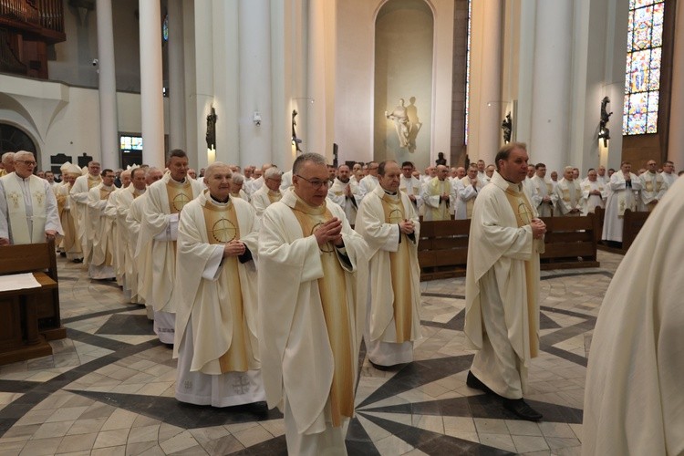Msza Krzyżma Świętego w katedrze cz. 2