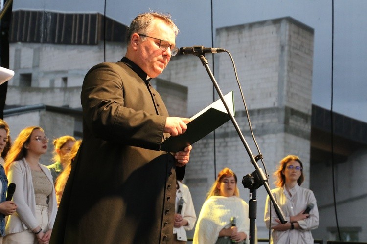 Płock. Oratorium w parafii Świętego Krzyża