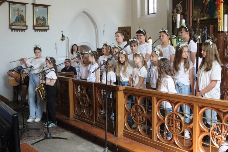 XV Festiwal Pieśni Religijnej w Kmiecinie