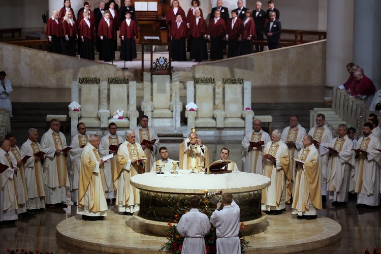 Uroczystość Chrystusa Króla w katowickiej katedrze cz. 1