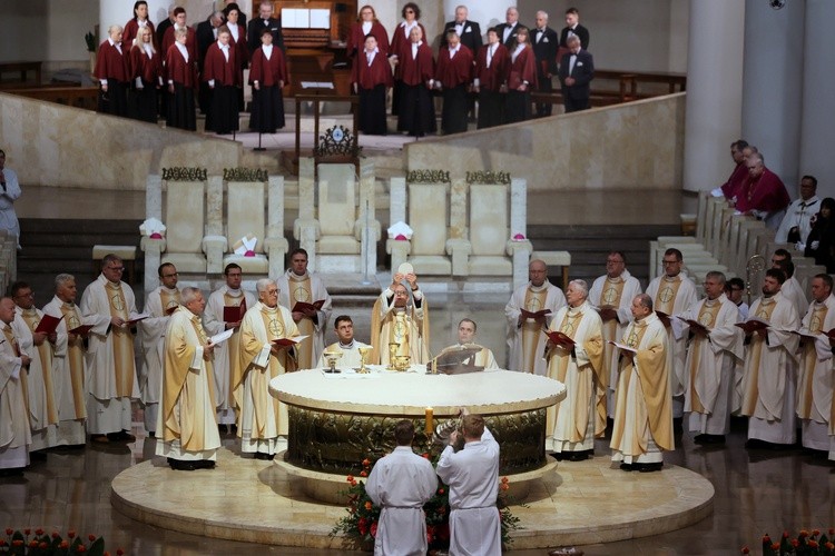 Uroczystość Chrystusa Króla w katowickiej katedrze cz. 1