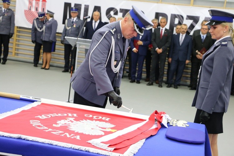 Sztandar dla policji w Przasnyszu