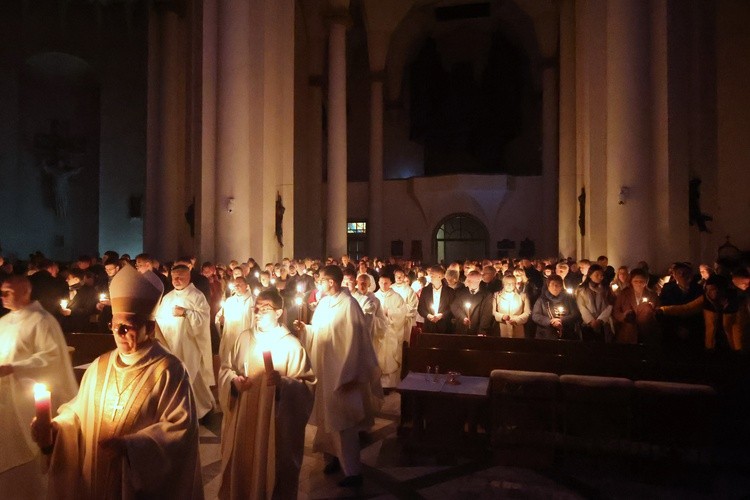 Wigilia Paschalna w archikatedrze