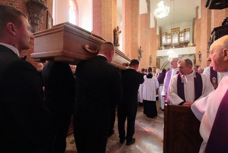 Uroczystości pogrzebowe bp. Jana Styrny