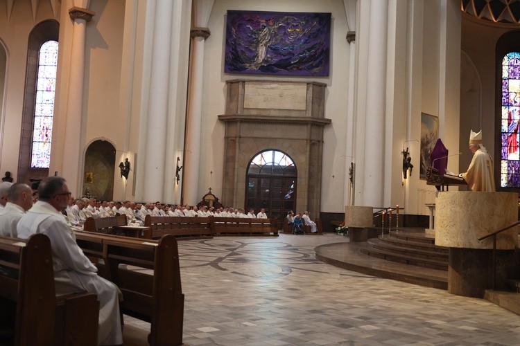 Msza Krzyżma w katedrze Chrystusa Króla cz.2