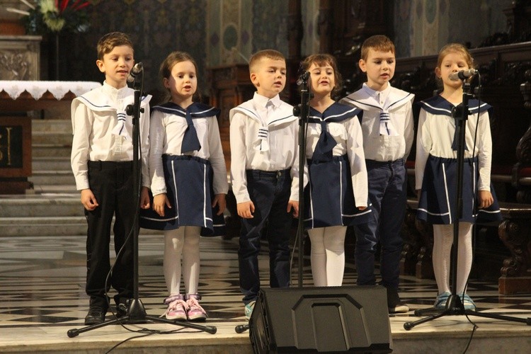 Przedszkolny Festiwal Piosenki Religijnej i Patriotycznej