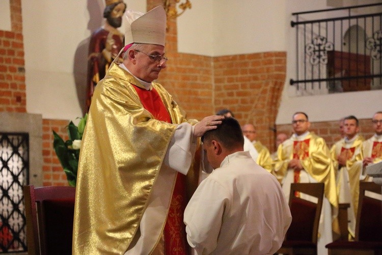 Nowi diakoni stali w diecezji