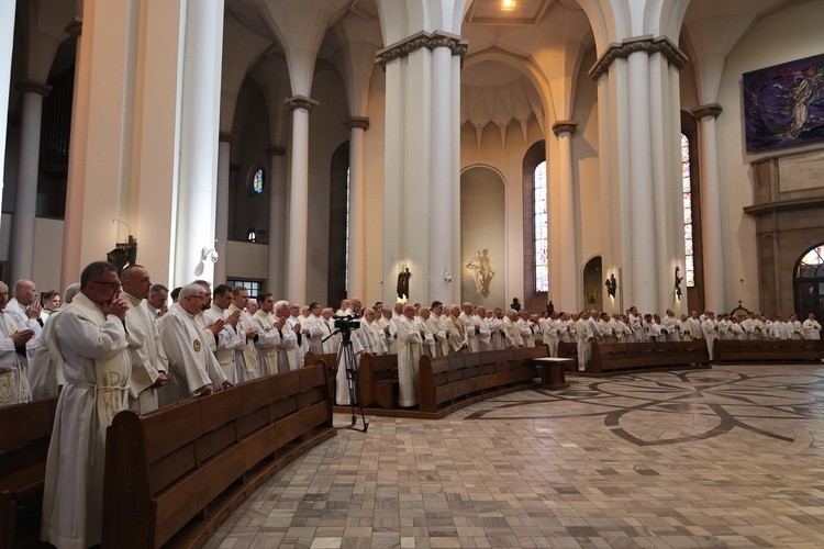 Msza Krzyżma w katedrze Chrystusa Króla cz.2