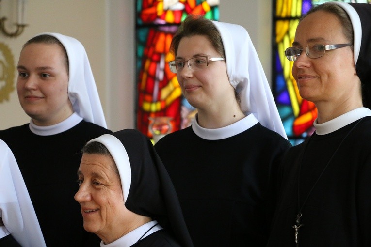 Obłóczyny u sióstr pasjonistek