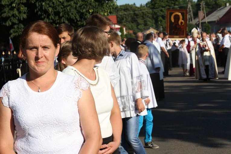 Dłutowo. Nawiedzenie w parafii św. Wawrzyńca