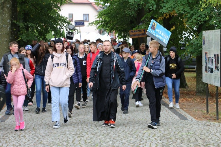 Pielgrzymka dzieci z Przasnysza do Rostkowa - cz. 2
