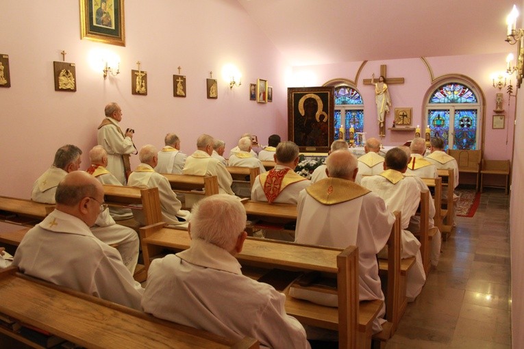 Płock. Nawiedzenie w Domu Księży Emerytów