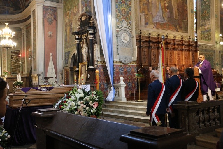 Płock. Pogrzeb ks. prof. Michała Grzybowskiego