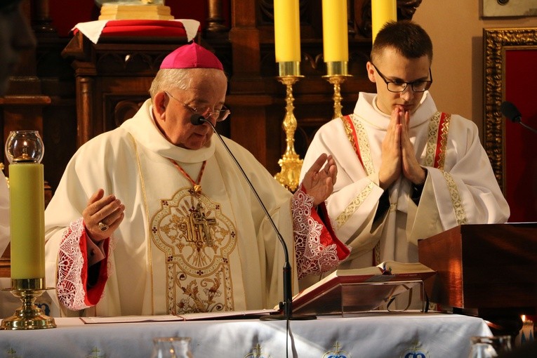 Pochówek dzieci zmarłych przed narodzeniem w Płocku