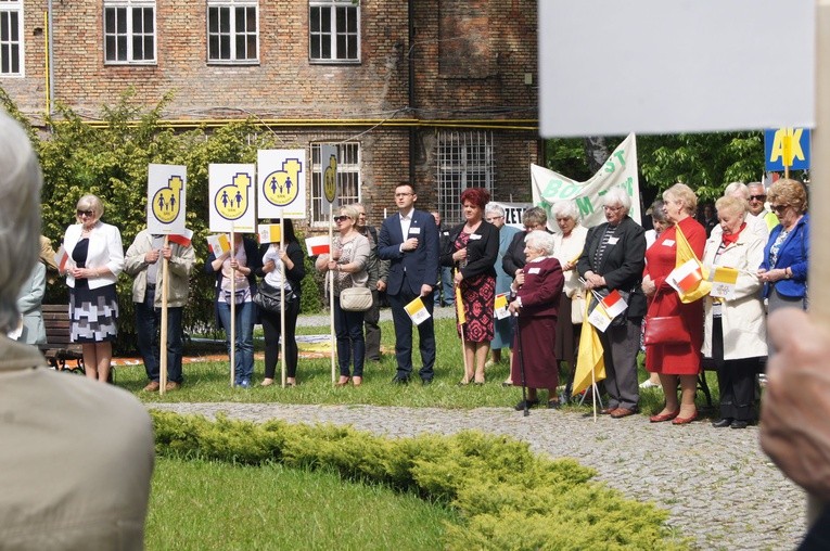 Marsz dla Życia i Rodziny w Ciechanowie 2015