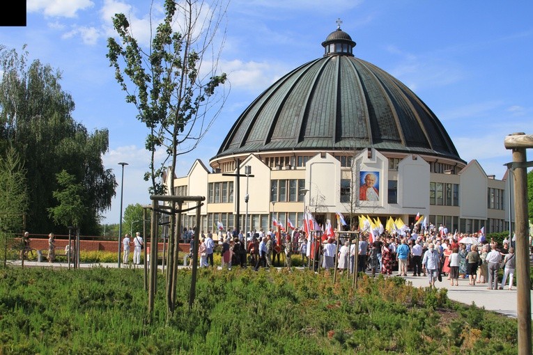 Płock. 30. rocznica pielgrzymki papieskiej - cz. 2