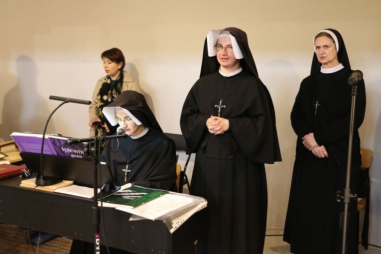 Płock. Święto Miłosierdzia w sanktuarium - cz. 2